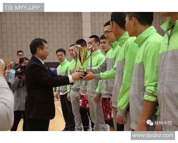 羽毛球传奇陈敏的成长之路与辉煌成就回顾