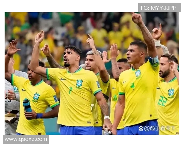 足球明星的风采与魅力展现:他们如何在绿茵场上书写传奇人生