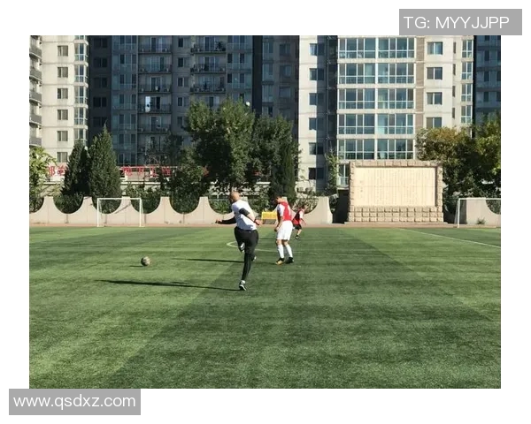 足球明星齐聚送祝福点燃激情传递梦想的力量